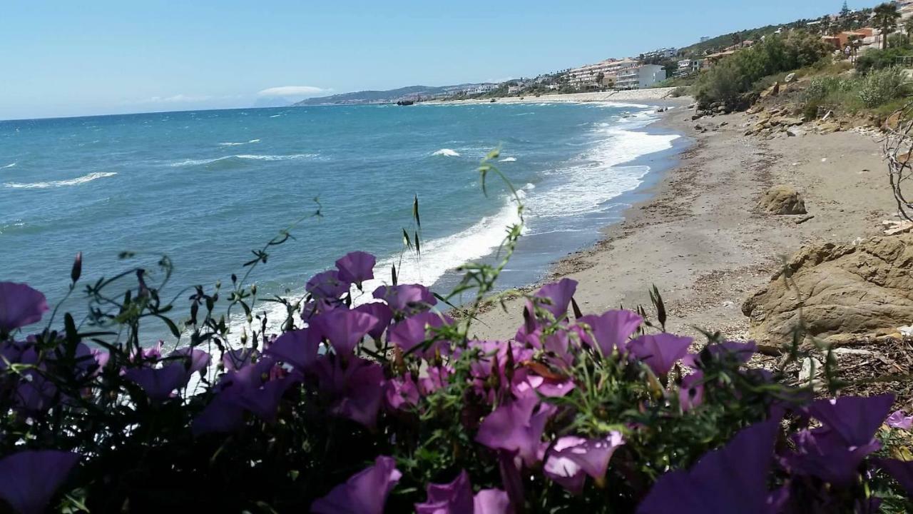 Sea Shells At Bahia Dorada Villa Estepona Exterior photo